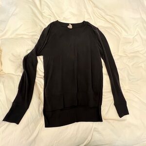 ALO Yoga Black Long Sleeve Women's Top
